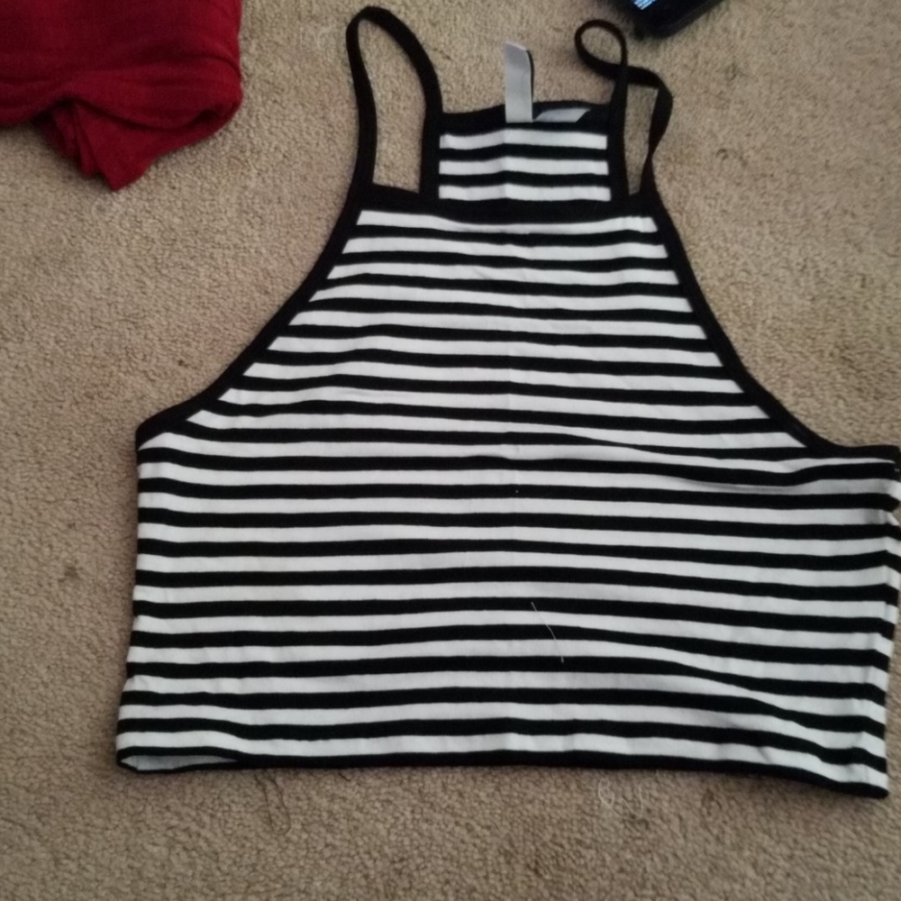 Crop top